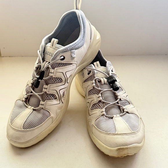 Women's Ecco Slip On Sneakers, Size 10 - Picture 1 of 9